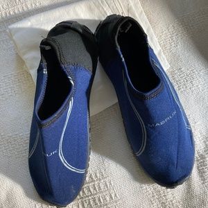 Water Shoes Size 6